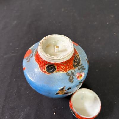 Antique Japan porcelain tea caddy