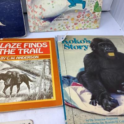 Book Lot 8