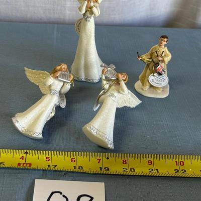 Hawthorne Village Nativity Pieces