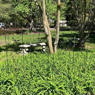 O574 Set of Four Metal Dragonfly Trellis