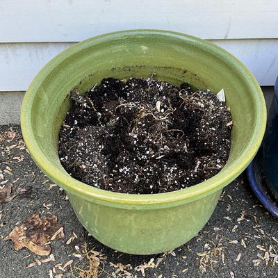 O579 Large Green Glazed Terracotta Pot