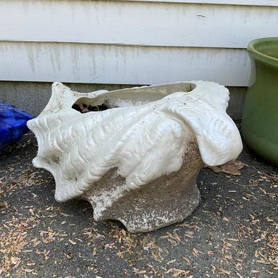 O592 Set of Three Conch Shell Planters