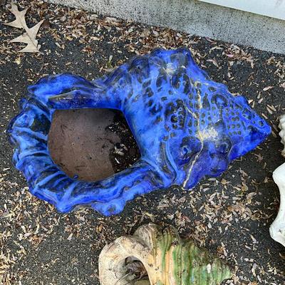 O592 Set of Three Conch Shell Planters