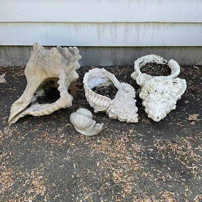 O594 Set of Three Conch Shell Planters