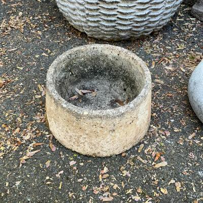 O597 Whale & Basket Weave Flower Pot With Dolphin Wall Fountain Lot