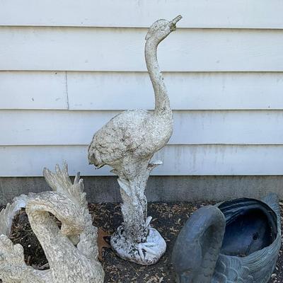 O599 Composite Swan and Heron With Plastic Swan Planters