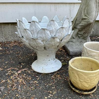 O600 Angel, Bird, Leaf Bowl & Two Small Pots Lot