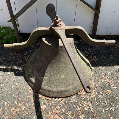 O601 Large Eagle Bell With Holder, Lebanon P.A.