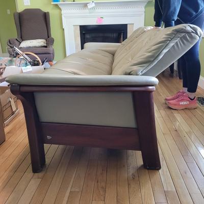 Ekornes Stressless Couch (LR-EL)