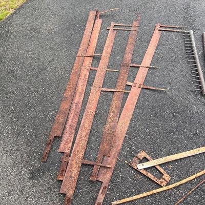 Unique Old Farm Collectibles (G-RG)