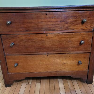 Early American Solid Wood Dresser (DR-EL)