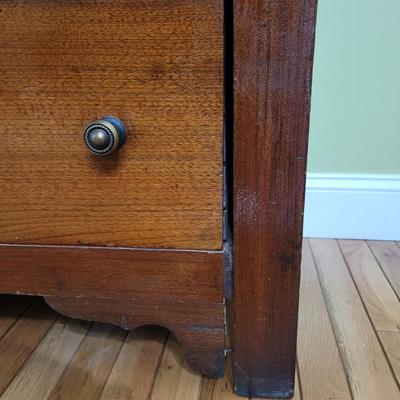 Early American Solid Wood Dresser (DR-EL)