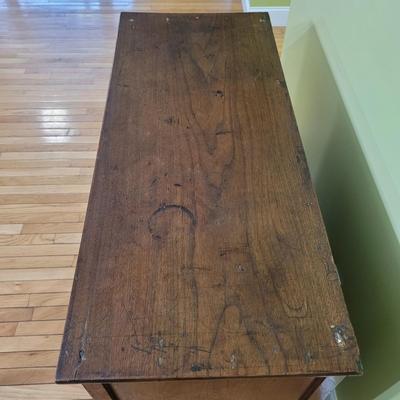 Early American Solid Wood Dresser (DR-EL)
