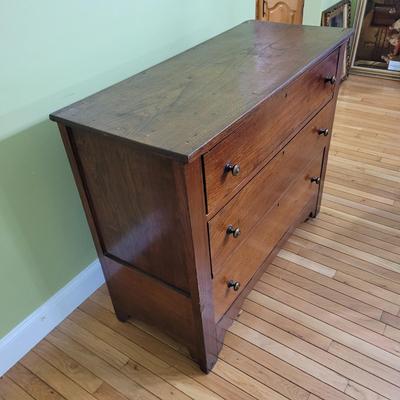 Early American Solid Wood Dresser (DR-EL)