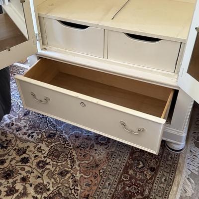 LOT 1A: Vintage Lexington Wardrobe
