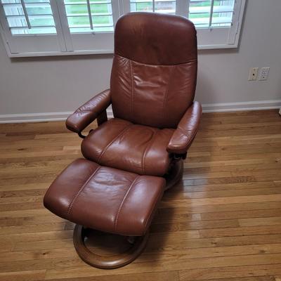 Ekornes Stressless Recliner and Ottoman (B1-EL)
