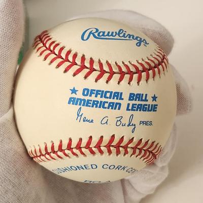 Joe Carter OMLB Signed Autographed Baseball