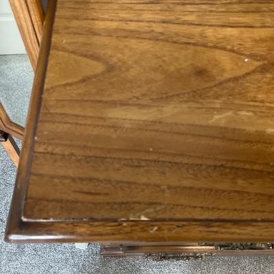 Dresser/mirror (Magnolia Classics)