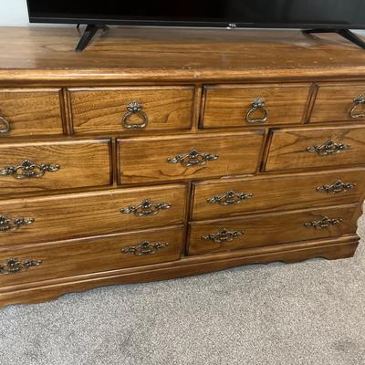 Dresser/mirror (Magnolia Classics)