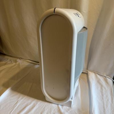 EyeVac Touchless Vacuum and Bissell ‘Little Green’ Portable Deep Cleaner (PB-BM)