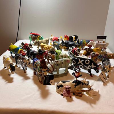 Huge Lot of Cowparade Figurines (PB-RG)