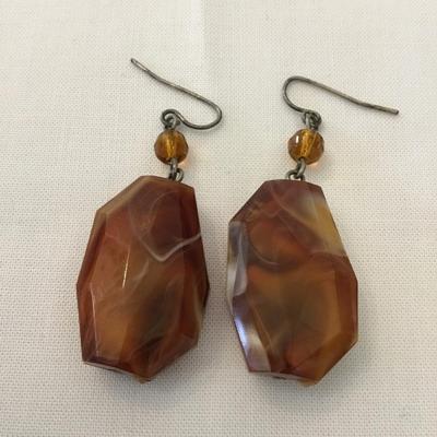 Beautiful vintage, carnelian agate gemstone earrings
