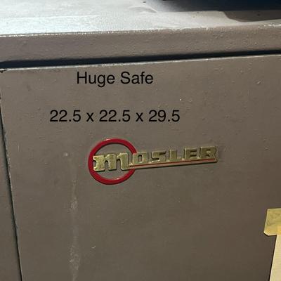 Mosler Fire-resistant Huge Safe