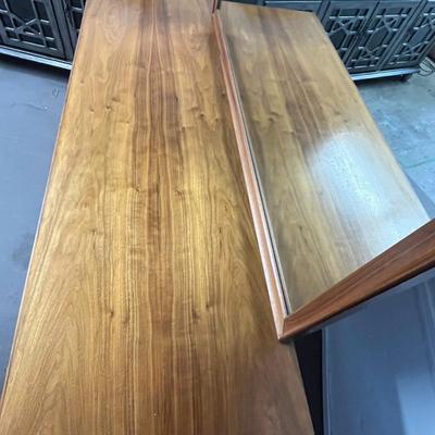 GORGEOUS Drexel Mid-century Modern Walnut Dresser With Mirror