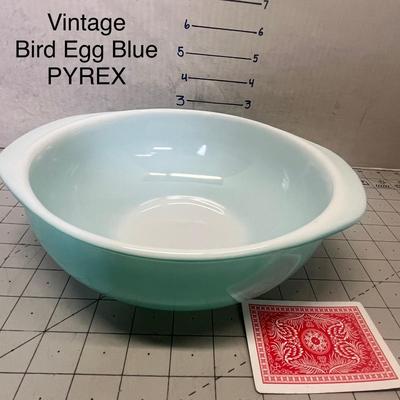 Vintage PYREX 024 Bird Egg Blue Mixing Bowl