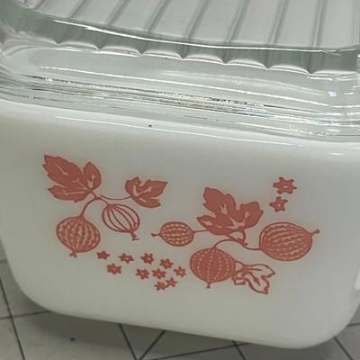 Vintage PYREX 502 Gooseberry Refrigerator Dish With Lid