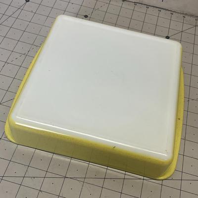 Vintage 8 in Square PYREX 222 Baking Dish