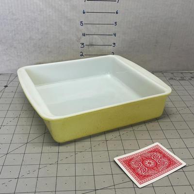 Vintage 8 in Square PYREX 222 Baking Dish