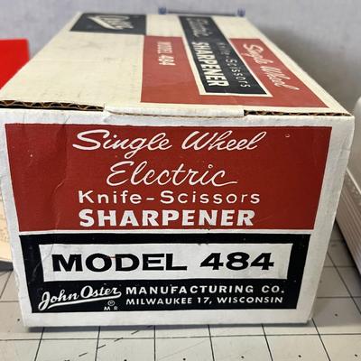 Vintage Oster Electric Knife & Scissors Sharpener