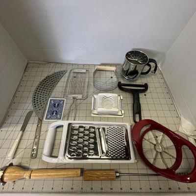13-piece Mixed Kitchen Tool & Prep Gadget Set