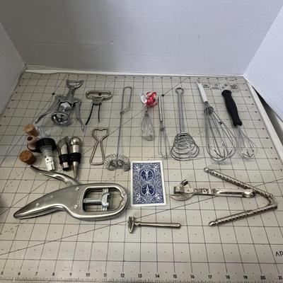 Vintage & Modern Kitchen Gadget Lot – 20+ Pieces