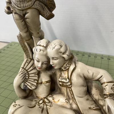 Vintage Venetian Gondola Figurine – Romantic Couple & Gondolier Resin Sculpture