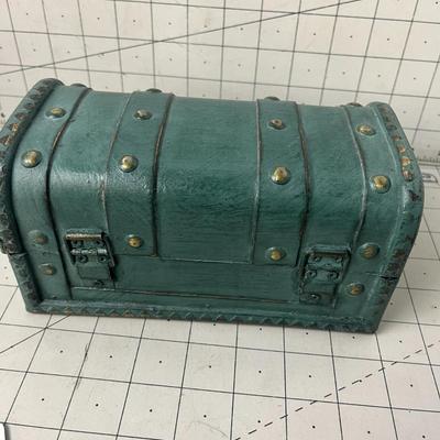 Double Banded Trunk Box Home Decor