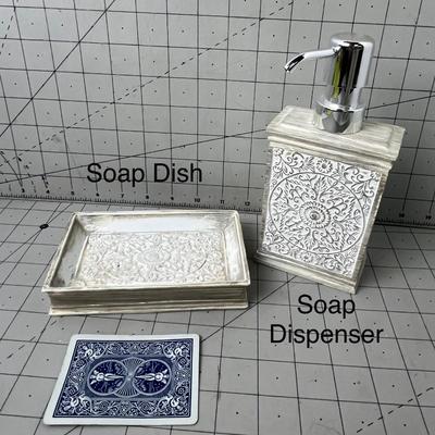6-piece Bathroom Accessories Set – Elegant & Functional
