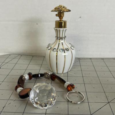 Vintage Collections - Paperweight, Diamon Stone And Perfume Bottle