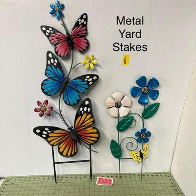 Flower & Butterflies Metal Garden Stake