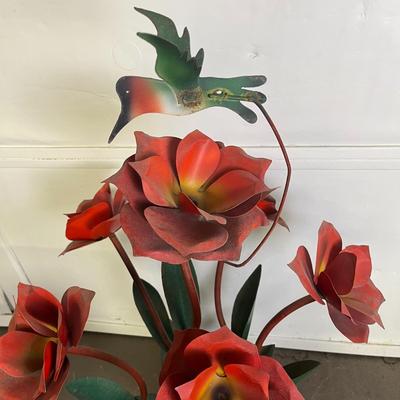 Home Décor Metal Flower Bouquet With Base