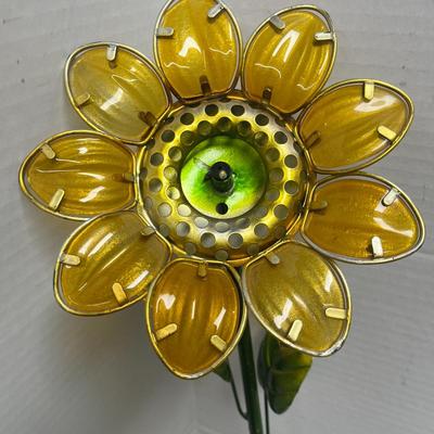 Sunflower Metal & Glass Solar Flower