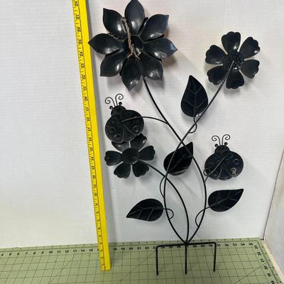 Metal Flowers Garden Stake Decor