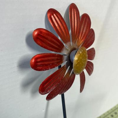 Garden Sunflower Wind Spinner Flower Sculpture