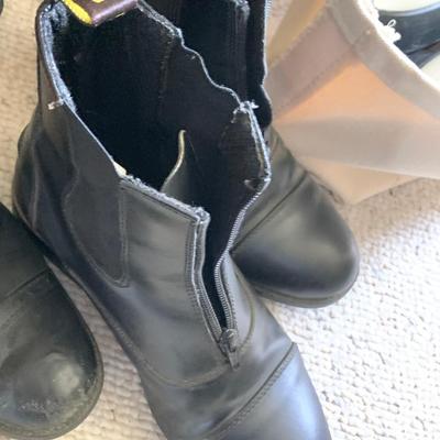 Equestrian Lot Riding Boots Hat +++