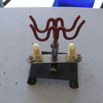 4 Airbrush holder paint gun stand