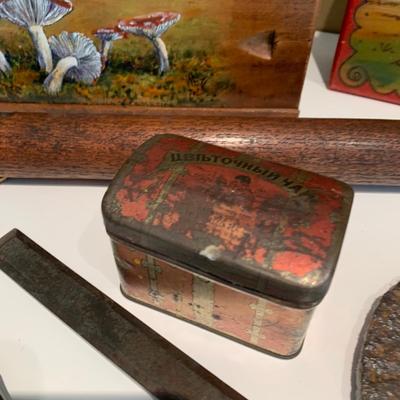 Primitives / Collectibles Lot