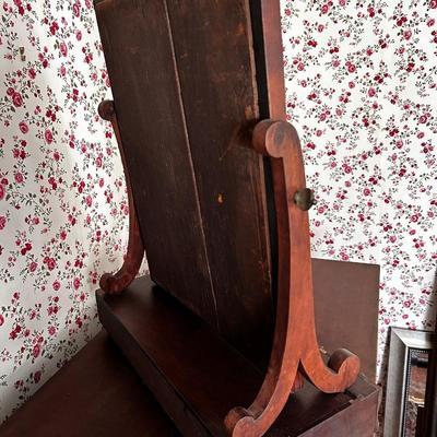 Dresser mirror with drawer