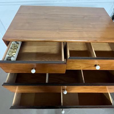 GORGEOUS Drexel Dresser Mid Century Modern Walnut