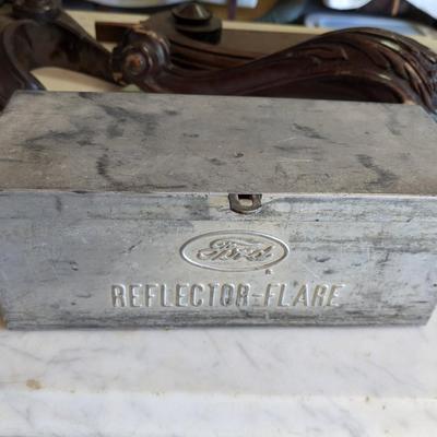 Vintage Ford Reflector Flare